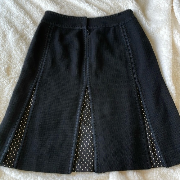 Ann Taylor NWOT Elegant Embroidered Black & Polkadot Pleated Skirt Size 0 - Picture 7 of 9